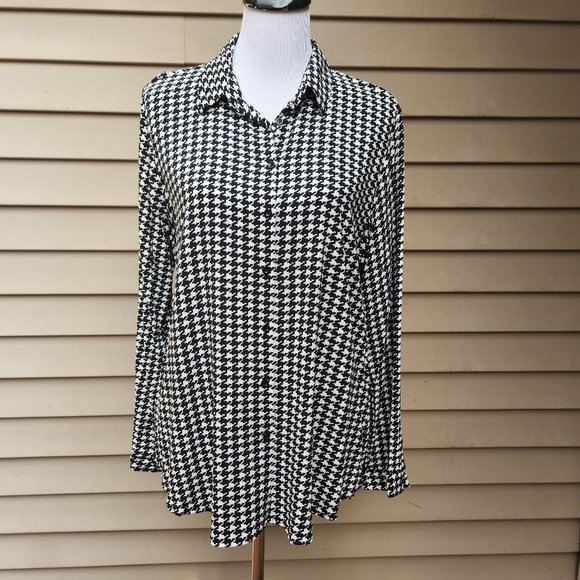 Big Dart Houndstooth Print Button-Up Blouse Black White Classic Posh Chic - Picture 3 of 11